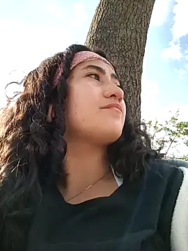 Snapshot of francesca_baker1007 chatting on January 2025 09:45:01 PM francesca baker1007 online show from January 2025 09:45:01 PM