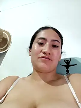 Snapshot of francesca_baker1007 chatting on February 2025 04:42:02 AM francesca baker1007 online show from February 2025 04:42:02 AM