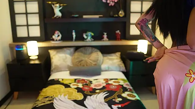 Scarlett collins02 online show from November 2025 12:32:02 AM