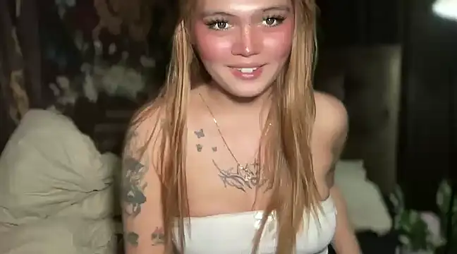 Snapshot of Claire_Brooke chatting on February 2025 06:35:02 PM Claire Brooke online show from February 2025 06:35:02 PM