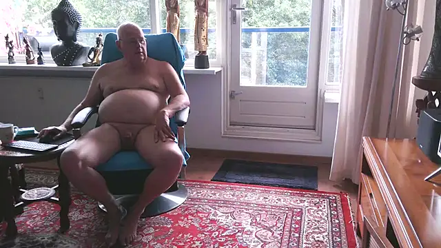 Snapshot of Exhib070 chatting on September 2025 09:35:02 AM Exhib070 online show from September 2025 09:35:02 AM