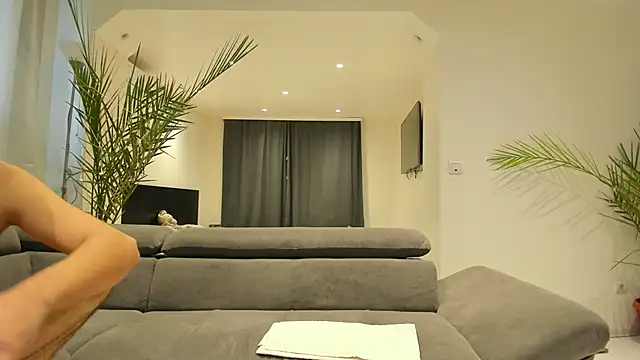 Snapshot of MissPanthera chatting on January 2025 01:30:01 PM MissPanthera online show from January 2025 01:30:01 PM