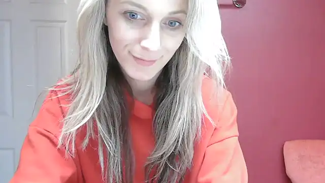 Snapshot of Heyitsmee33 chatting on December 2024 01:37:01 AM Heyitsmee33 online show from December 2024 01:37:01 AM