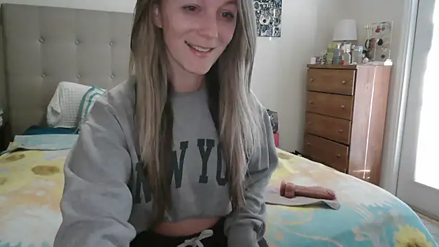 Snapshot of Heyitsmee33 chatting on February 2026 12:31:01 PM Heyitsmee33 online show from February 2026 12:31:01 PM