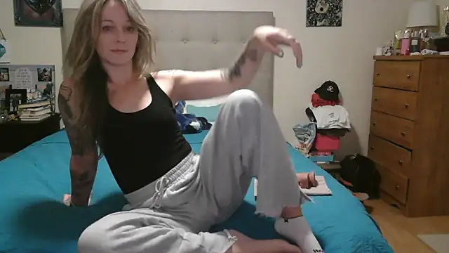 Snapshot of Heyitsmee33 chatting on March 2026 10:16:01 AM Heyitsmee33 online show from March 2026 10:16:01 AM