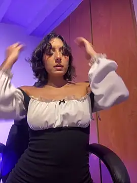 Snapshot of aurora_xoxo chatting on February 2025 04:51:02 AM aurora xoxo online show from February 2025 04:51:02 AM