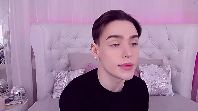 Snapshot of RobbyCharming chatting on January 2025 07:46:01 PM RobbyCharming online show from January 2025 07:46:01 PM