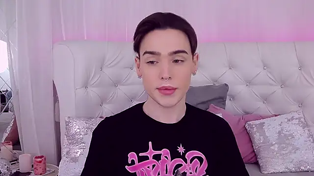 Snapshot of RobbyCharming chatting on February 2025 07:38:02 PM RobbyCharming online show from February 2025 07:38:02 PM