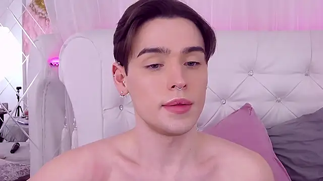 Snapshot of RobbyCharming chatting on February 2025 01:52:02 AM RobbyCharming online show from February 2025 01:52:02 AM