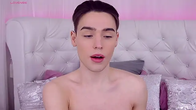 Snapshot of RobbyCharming chatting on March 2025 07:43:02 PM RobbyCharming online show from March 2025 07:43:02 PM