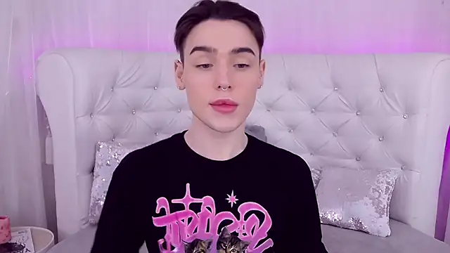 Snapshot of RobbyCharming chatting on March 2025 07:48:01 PM RobbyCharming online show from March 2025 07:48:01 PM