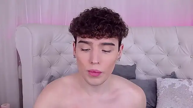 Snapshot of RobbyCharming chatting on November 2025 03:56:01 AM RobbyCharming online show from November 2025 03:56:01 AM