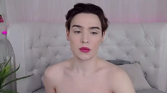 RobbyCharming online show from April 2026 04:43:02 AM