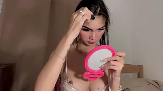 ehotlovea  online show from March 2026 04:23:01 PM