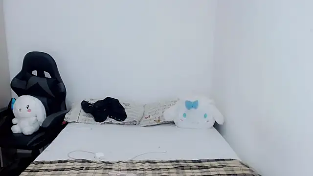 Youlittlepervertt  online show from January 2025 04:47:01 AM