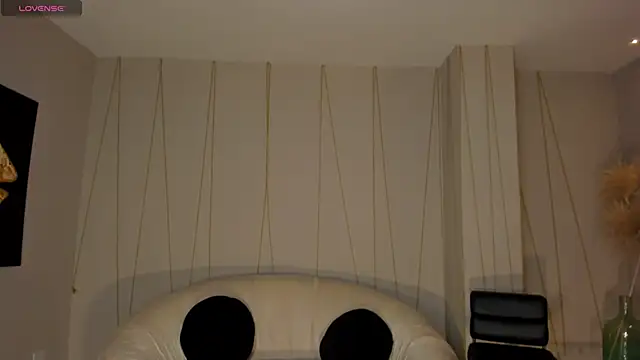 Snapshot of MariamRivera_ chatting on December 2024 03:58:02 AM MariamRivera online show from December 2024 03:58:02 AM