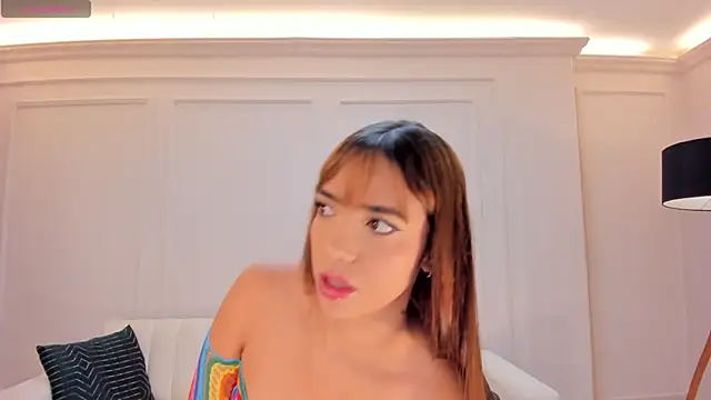 Snapshot of MariamRivera_ chatting on March 2025 11:46:01 PM MariamRivera online show from March 2025 11:46:01 PM