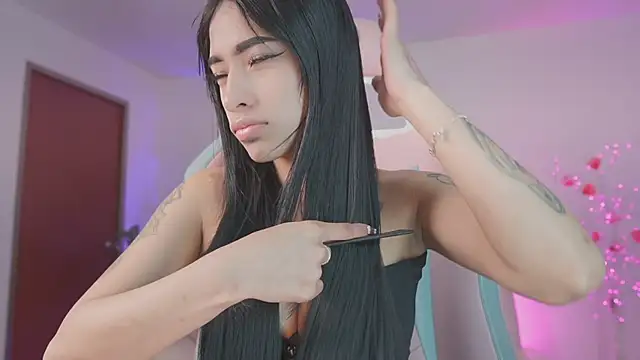 driana hoffman online show from November 2025 12:49:01 PM