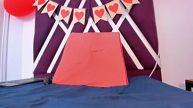 lara murphy online show from February 2026 09:10:01 PM