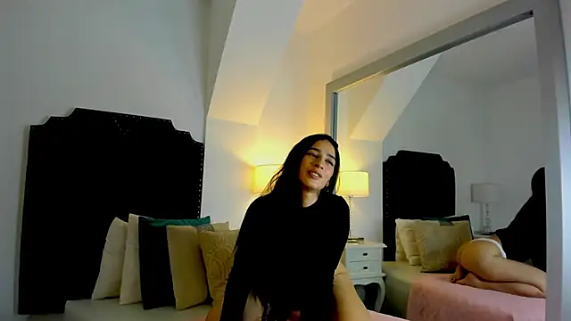 Valentina Ross  online show from May 2026 01:21:02 AM