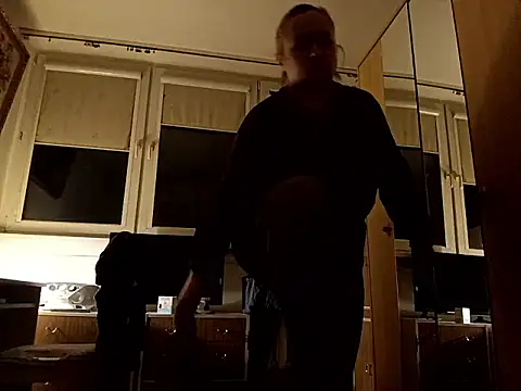 Snapshot of She-devilx chatting on February 2025 09:14:01 PM She-devilx online show from February 2025 09:14:01 PM