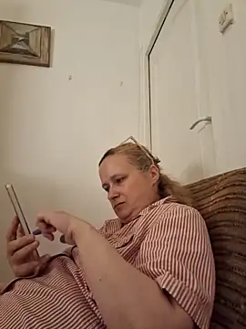 Snapshot of She-devilx chatting on September 2025 07:14:02 PM She-devilx online show from September 2025 07:14:02 PM