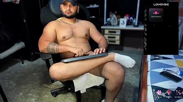 Snapshot of Imperion_king chatting on November 2025 02:12:02 AM Imperion king online show from November 2025 02:12:02 AM