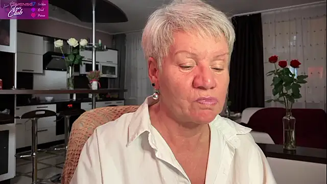 roxana brooks online show from February 2025 07:10:02 PM