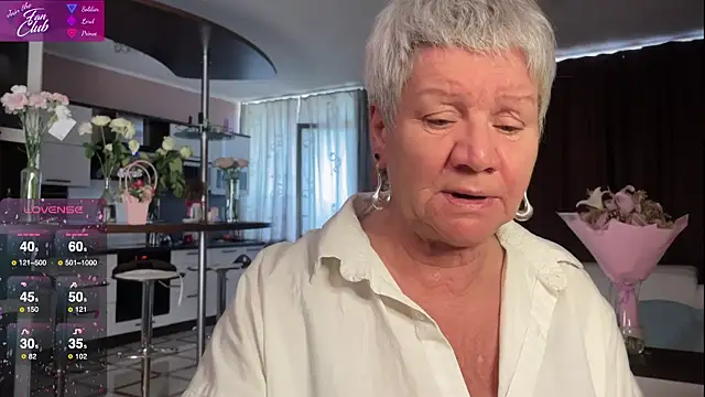 roxana brooks online show from March 2025 02:13:02 PM