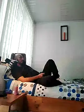 KenllyH online show from January 2025 06:57:02 PM