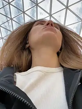 Snapshot of ValenciaShock chatting on December 2024 08:14:02 AM ValenciaShock online show from December 2024 08:14:02 AM