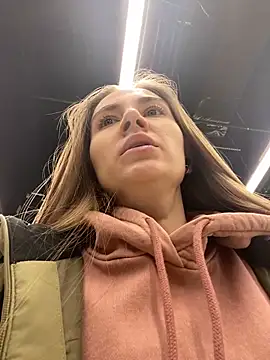 Snapshot of ValenciaShock chatting on January 2025 08:31:01 AM ValenciaShock online show from January 2025 08:31:01 AM