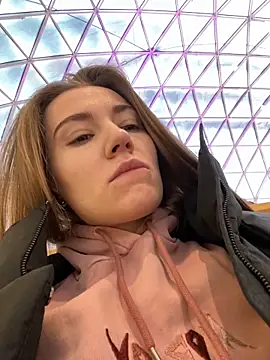 Snapshot of ValenciaShock chatting on January 2025 05:13:01 AM ValenciaShock online show from January 2025 05:13:01 AM