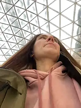 Snapshot of ValenciaShock chatting on January 2025 08:18:02 AM ValenciaShock online show from January 2025 08:18:02 AM