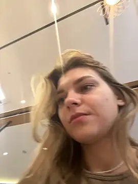 Snapshot of ValenciaShock chatting on September 2025 06:37:02 AM ValenciaShock online show from September 2025 06:37:02 AM