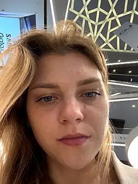 Snapshot of ValenciaShock chatting on September 2025 07:00:01 AM ValenciaShock online show from September 2025 07:00:01 AM