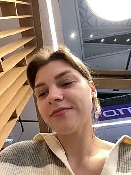 Snapshot of ValenciaShock chatting on October 2025 06:44:02 AM ValenciaShock online show from October 2025 06:44:02 AM