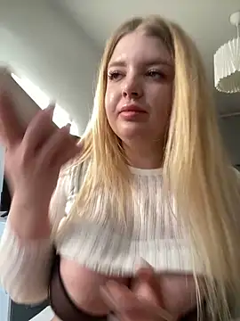 Snapshot of OdriOlsens chatting on February 2025 01:30:02 PM OdriOlsens online show from February 2025 01:30:02 PM