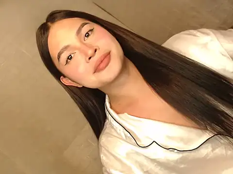 Ashely Lewis online show from March 2026 06:33:01 PM