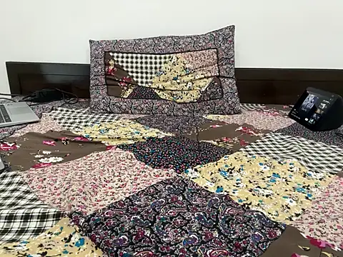 Snapshot of debu46 chatting on October 2025 08:21:02 PM debu46 online show from October 2025 08:21:02 PM