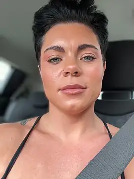 Snapshot of LukeLouHarvey chatting on September 2025 04:47:01 AM LukeLouHarvey online show from September 2025 04:47:01 AM