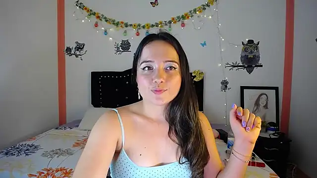 naughty girl 4u online show from February 2025 09:40:01 PM