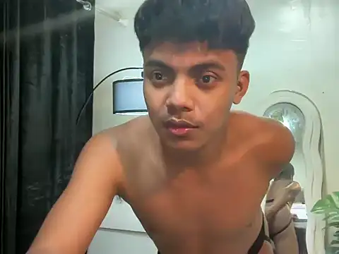 Snapshot of asianboyhunt chatting on April 2026 10:26:02 PM asianboyhunt online show from April 2026 10:26:02 PM