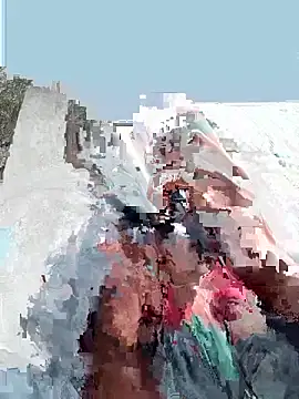 juniiorre online show from September 2025 04:18:02 PM