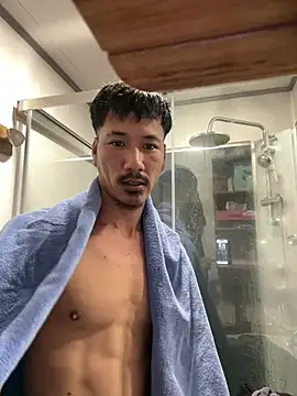 juniiorre online show from March 2026 06:35:02 PM