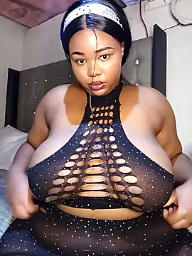 Snapshot of Aaaliyah445 chatting on October 2025 06:30:02 PM Aaaliyah445 online show from October 2025 06:30:02 PM