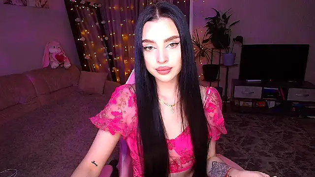   Malika   online show from December 2025 04:38:01 PM