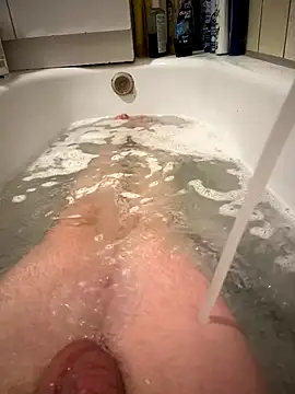 David19932908 online show from September 2025 04:45:02 PM