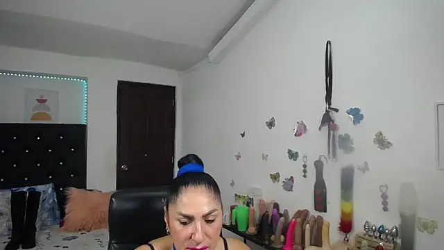 mature bigboobs10 online show from April 2026 04:32:01 AM