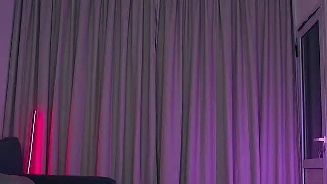 Alison Miller9 online show from October 2025 03:25:03 AM